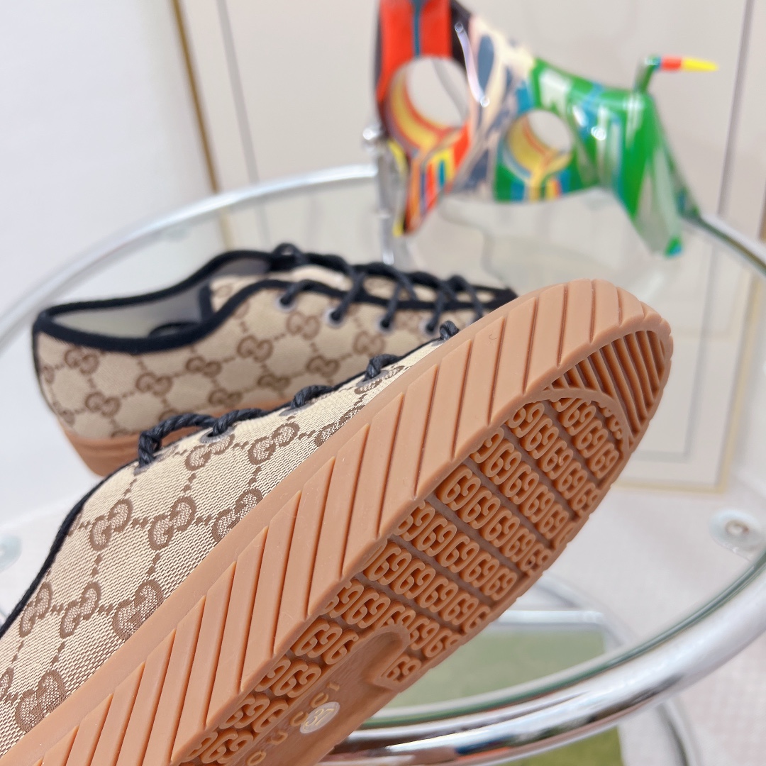 Gvc*1 Women’s Maxi GG Sneaker Beige For Women GG