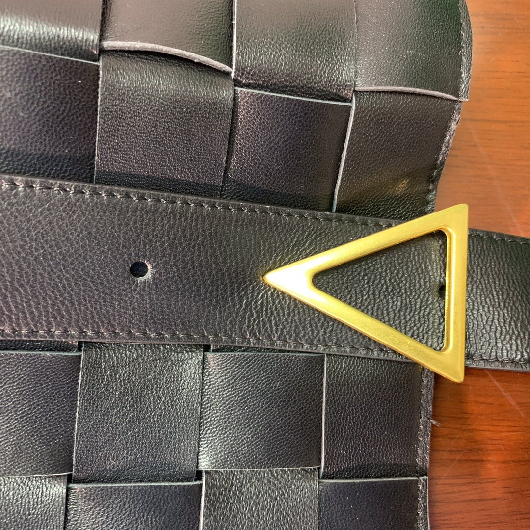 B0tt*ga Ven*ta Shoulder Bag Nappa Black, For Women, Women’s Bags 12.9in/33cm