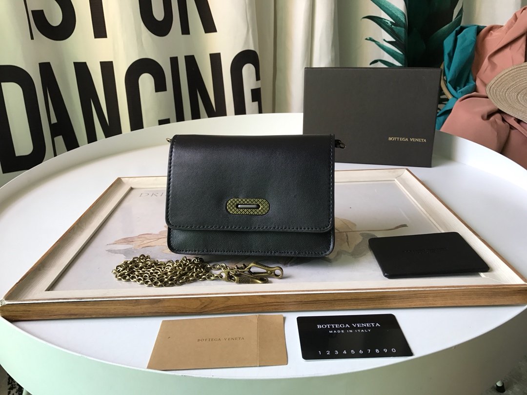 B0tt*ga Ven*ta Crossbody Black, For Women, Women’s Bags 6.9in/17.5cm