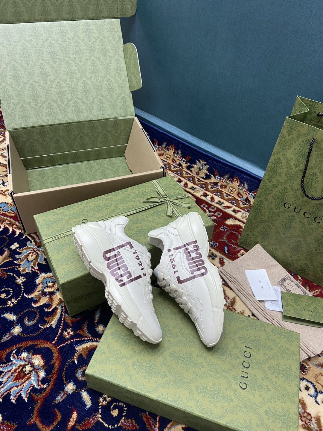 Gvc*1 Men’s Rhyton Sneakers With Logo 1921 Gvc*1 White Ivory For Men 684896 DRW00 9522