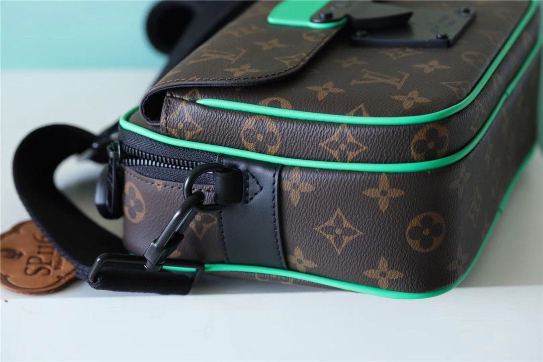 L0vis Vvtt0n S-Lock Messenger Monogram Macassar By Virgil Abloh’s Minty Green For Men, Men’s Bags, Shoulder And Crossbody Bags 8.7in/22cm LV M46246