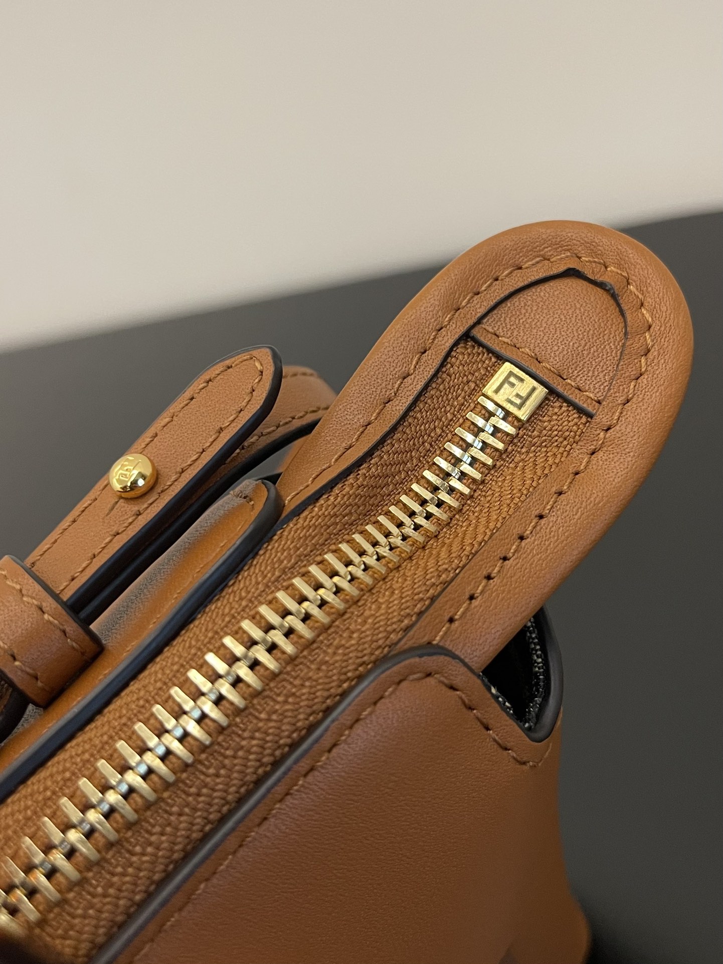 F**di By The Way Brown Mini Bag For Women 20.5cm/8.1in 8BS067 ABVL F0NYJ