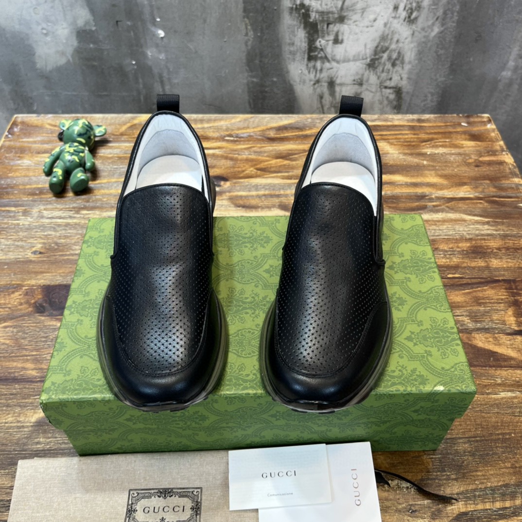 Gvc*1 Men’s Perforated Slip On Sneaker Black For Men 407364