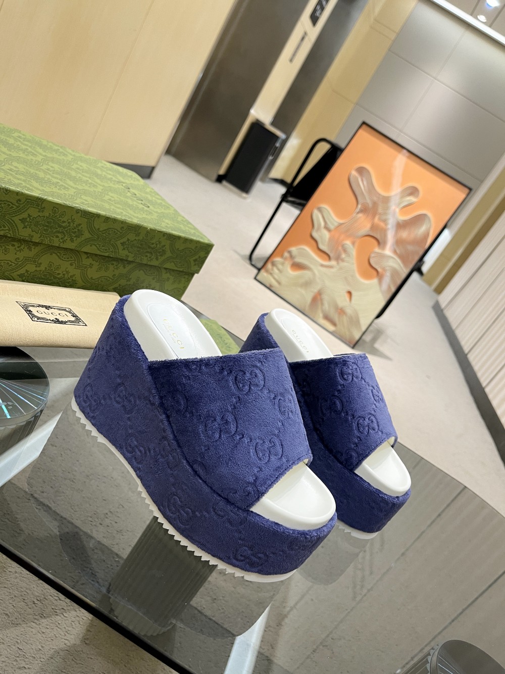 Gvc*1 Women’s GG Platform Sandal Purple For Women GG