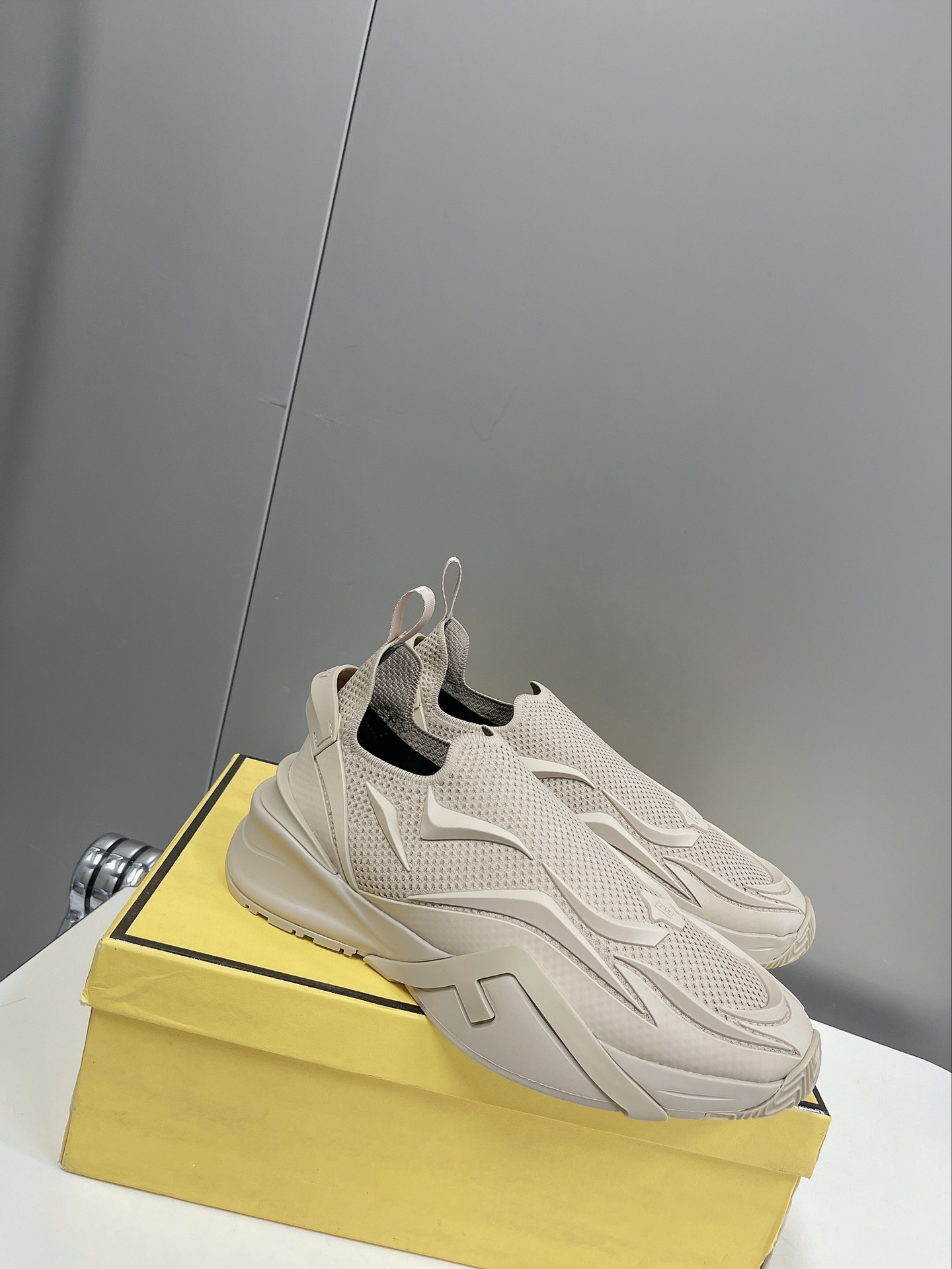 F**di Low Trainers Sneakers Beige For Women