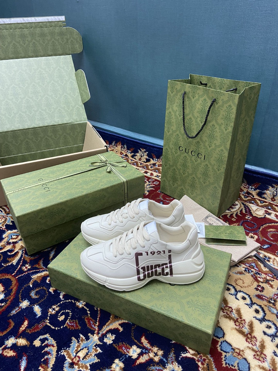 Gvc*1 Women’s Rhyton Sneakers With Logo 1921 Gvc*1 White Ivory For Women 684896 DRW00 9522