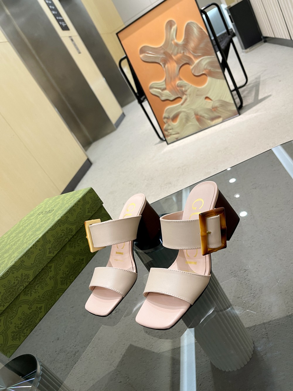 Gvc*1 Women’s Sandal With Bamboo Buckle Light Pink For Women GG‎ 674821 C9D00 6705