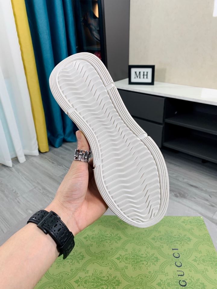 Gvc*1 Men’s GG Embossed Sneaker Chucky With Stripes Black And White For Men