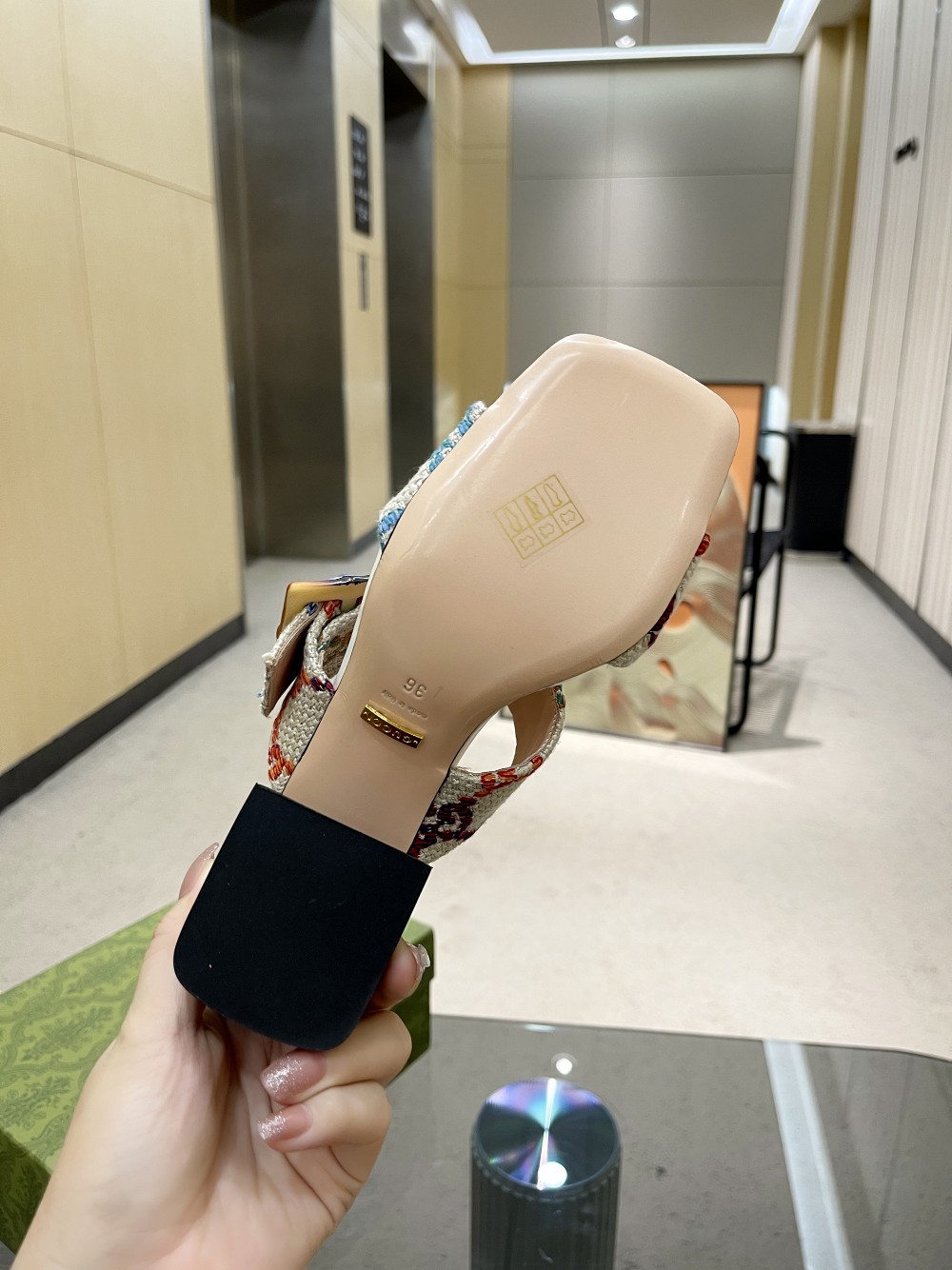 Gvc*1 Women’s Sandal With Bamboo Buckle White For Women GG