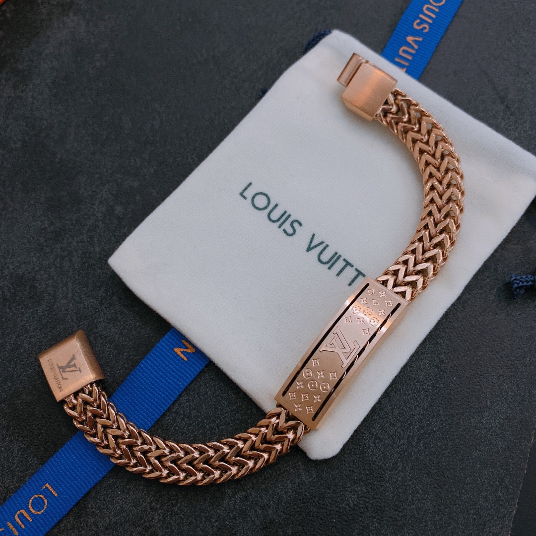 L0vis Vvtt0n Bracelet