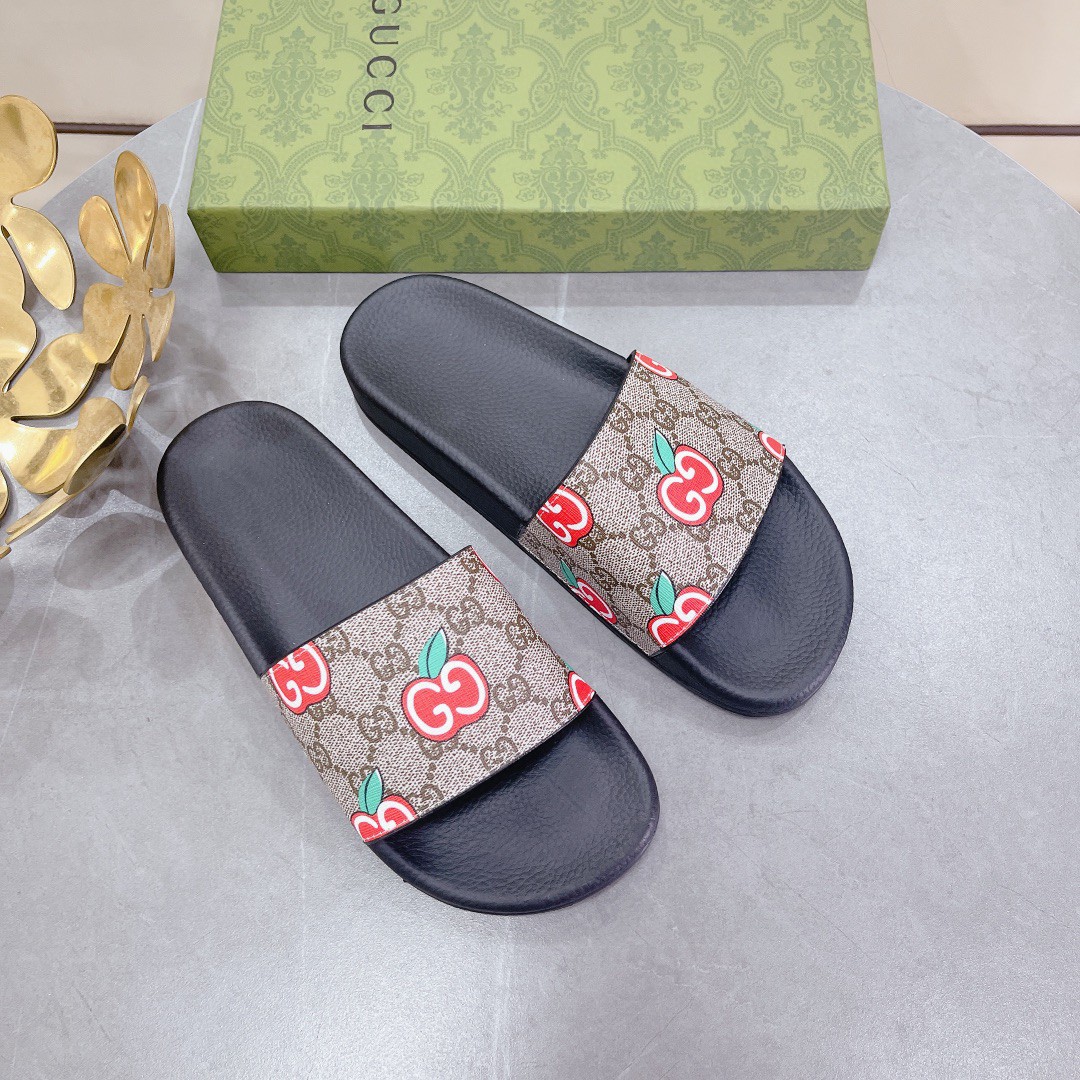 Gvc*1 Women’s Slide Sandal With GG Apple Black For Women 407345