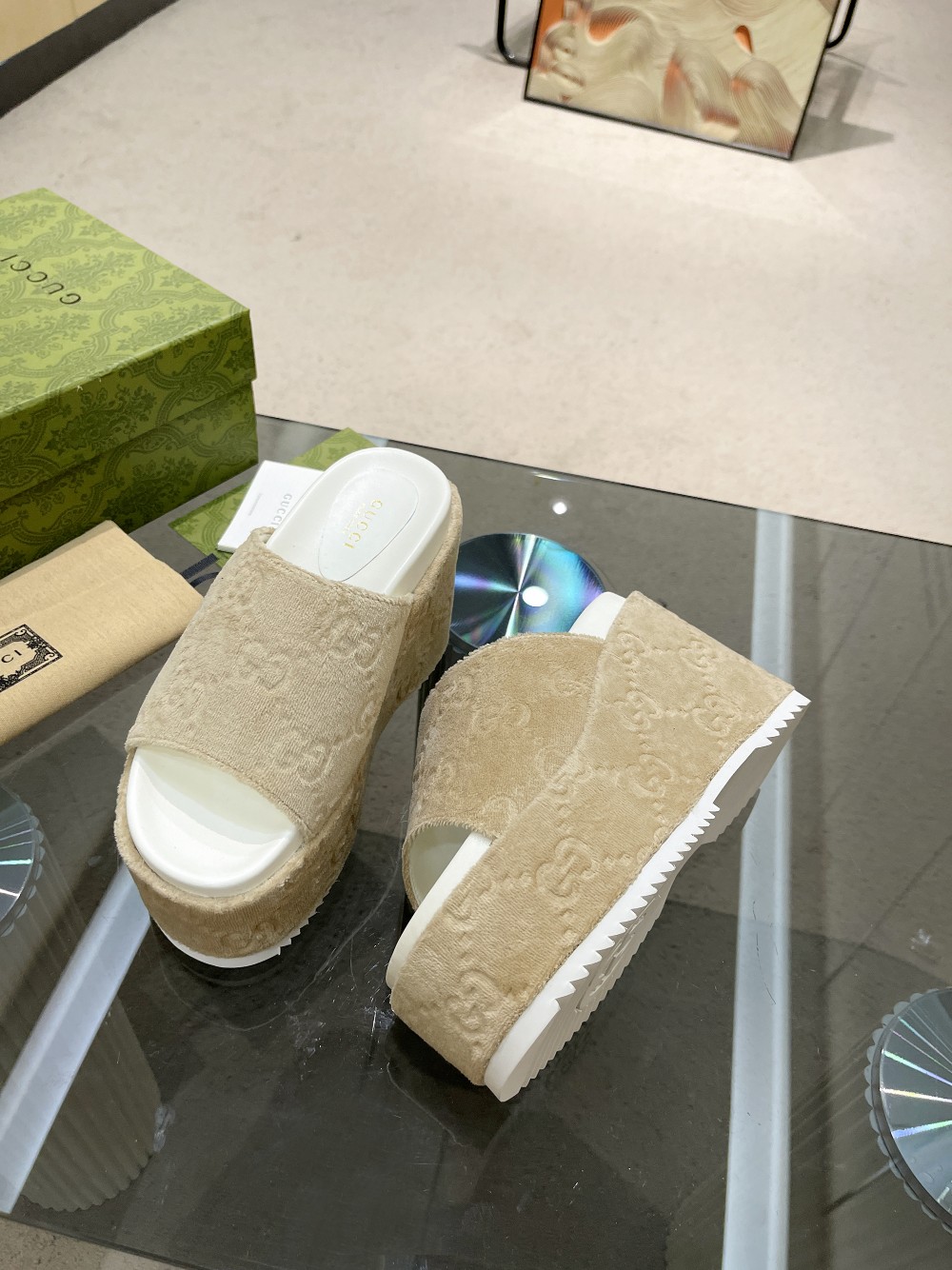 Gvc*1 Women’s GG Platform Sandal Beige For Women GG