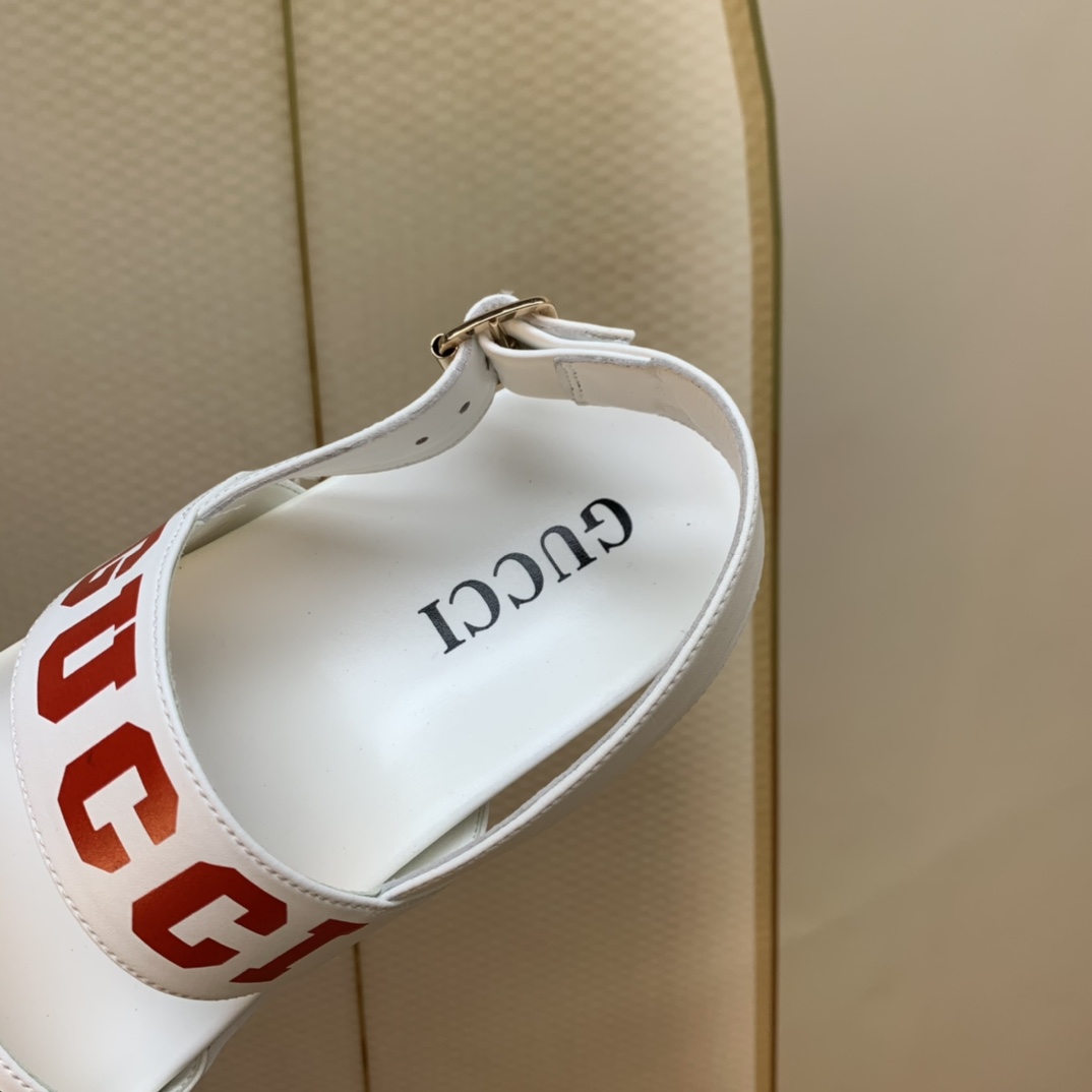 Gvc*1 Women’s Tiger And Buckle Sandal White For Women GG