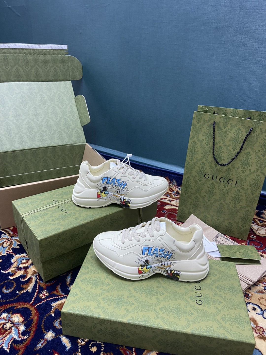 Disney x Gvc*1 Men’s Rhyton Sneakers With Donald Duck White Ivory For Men 646509-DRW00-9522