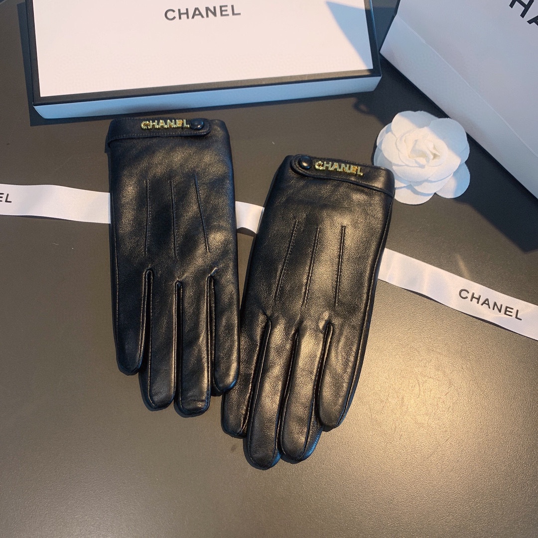 Ch**el Gloves In Black