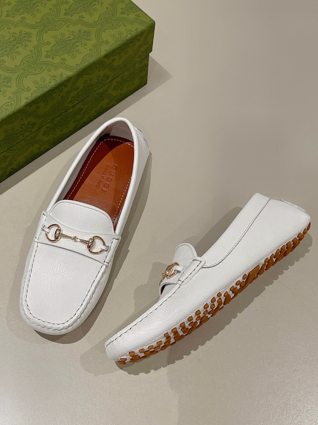 Gvc*1 Men’s Horsebit Driver White For Men 674254 UDU00 9022