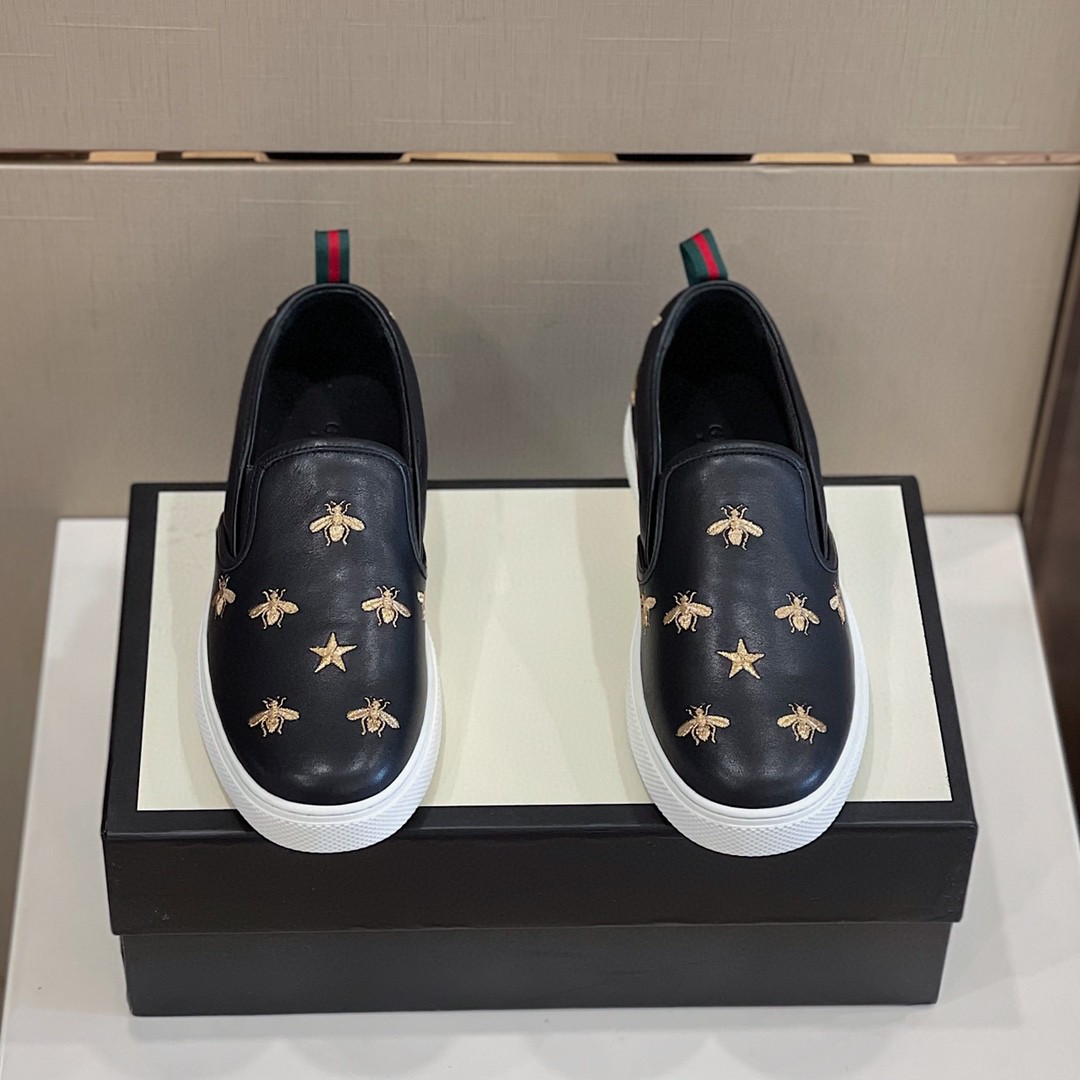 Gvc*1 Men’s Slip-On Sneaker With Bees Black For Men 407364 AXWB0 1076