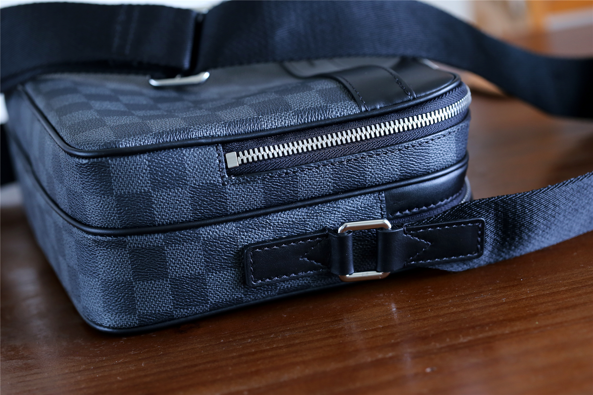 L0vis Vvtt0n Trocadero Messenger NM PM Damier Graphite For Men, Men’s Bags, Shoulder And Crossbody Bags 11.4in/29cm LV