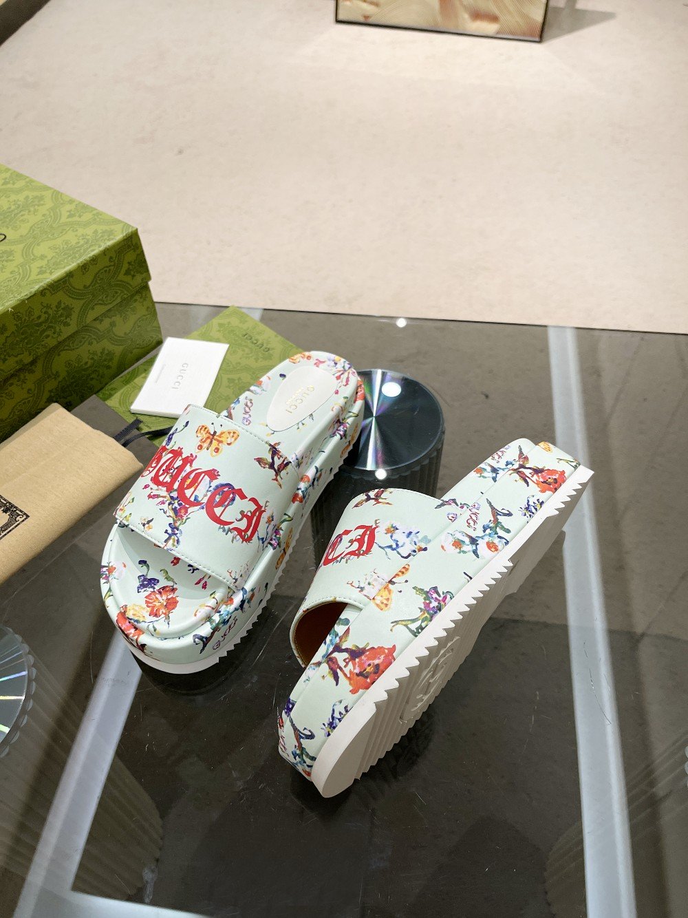 Gvc*1 Women’s GG ‘Soave’ Platform Sandal White For Women GG