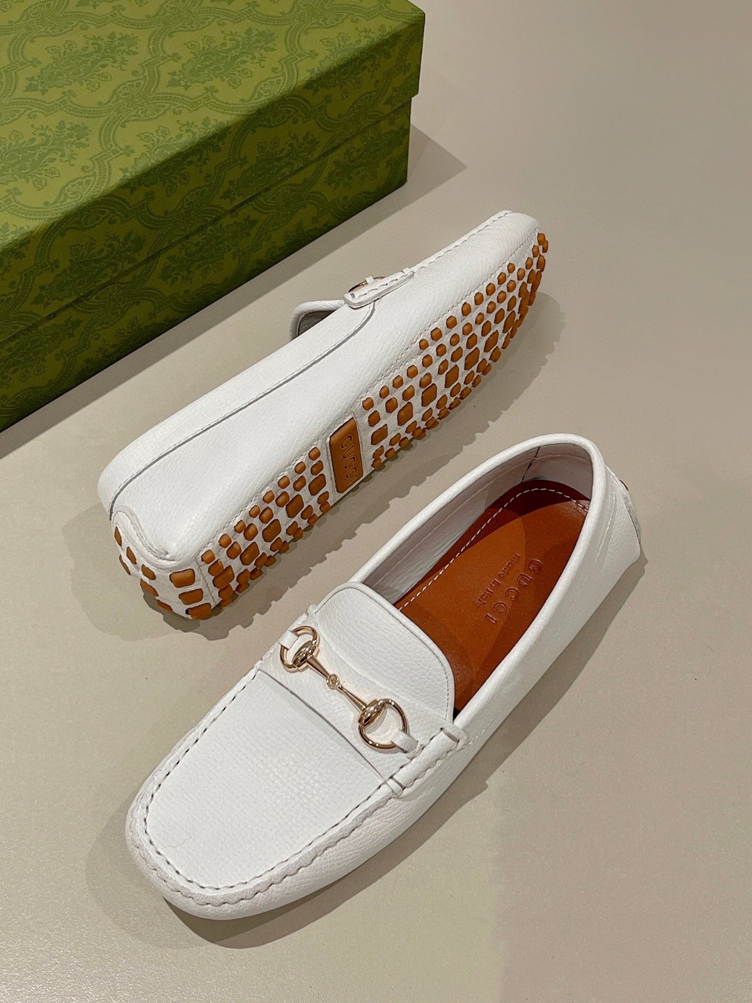 Gvc*1 Men’s Horsebit Driver White For Men 674254 UDU00 9022