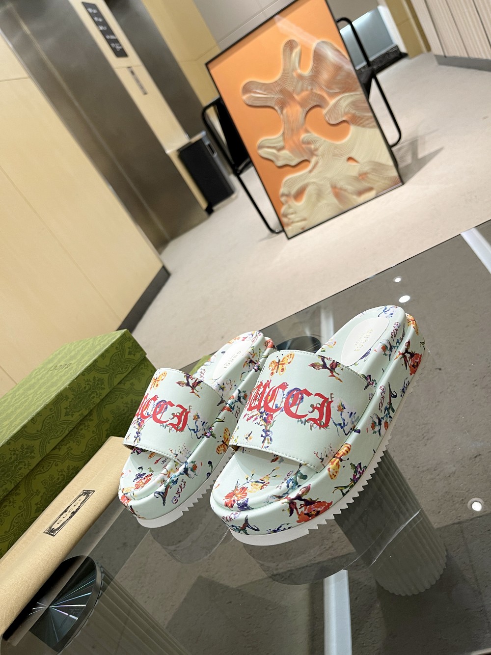 Gvc*1 Women’s GG ‘Soave’ Platform Sandal White For Women GG