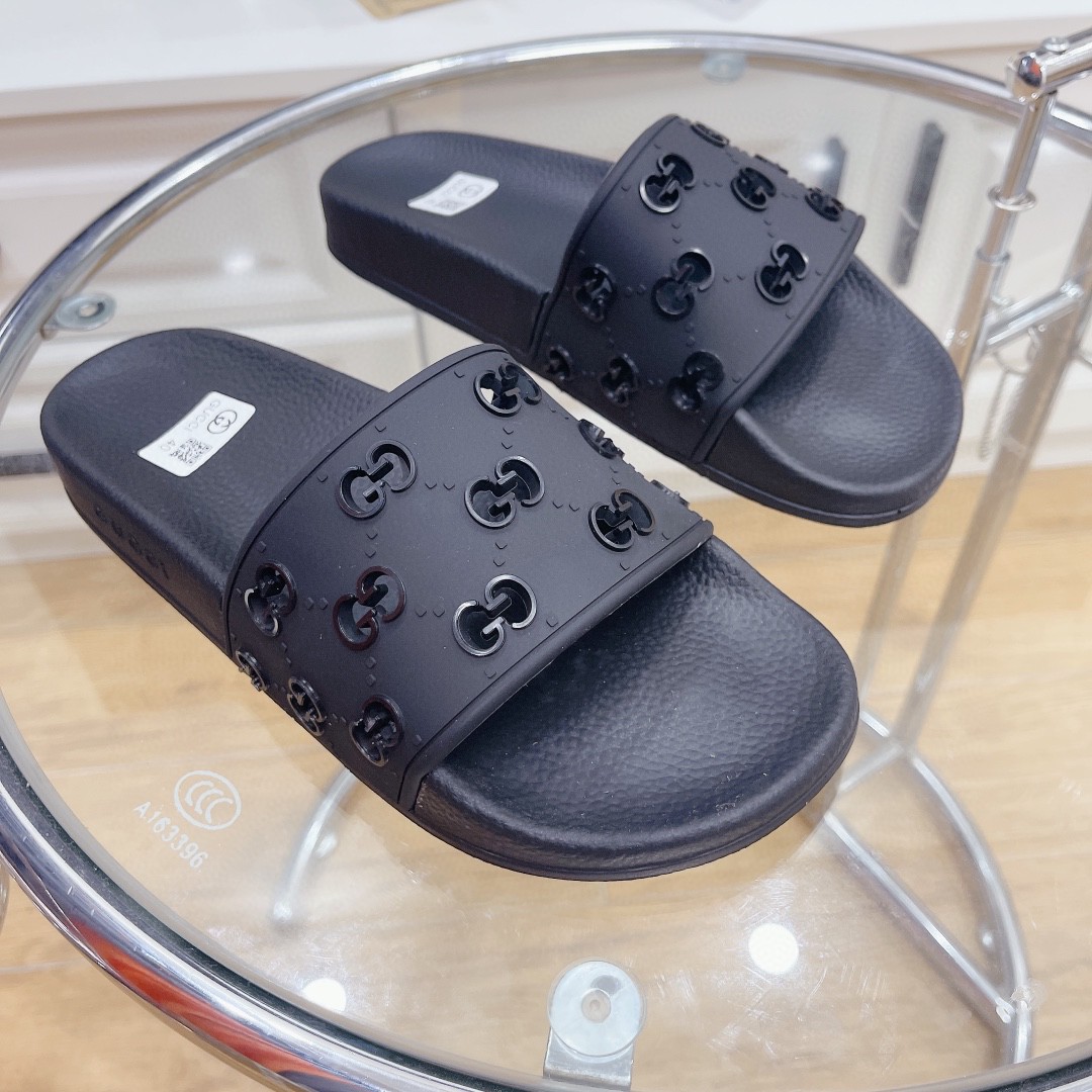 Gvc*1 Men’s Rubber GG Slide Sandals Black For Men ‎573922 JDR00 1000
