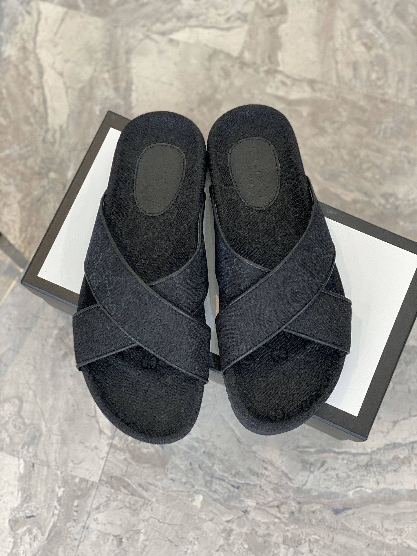 Gvc*1 Men’s GG Crisscross Slide Sandals Black For Men 429362