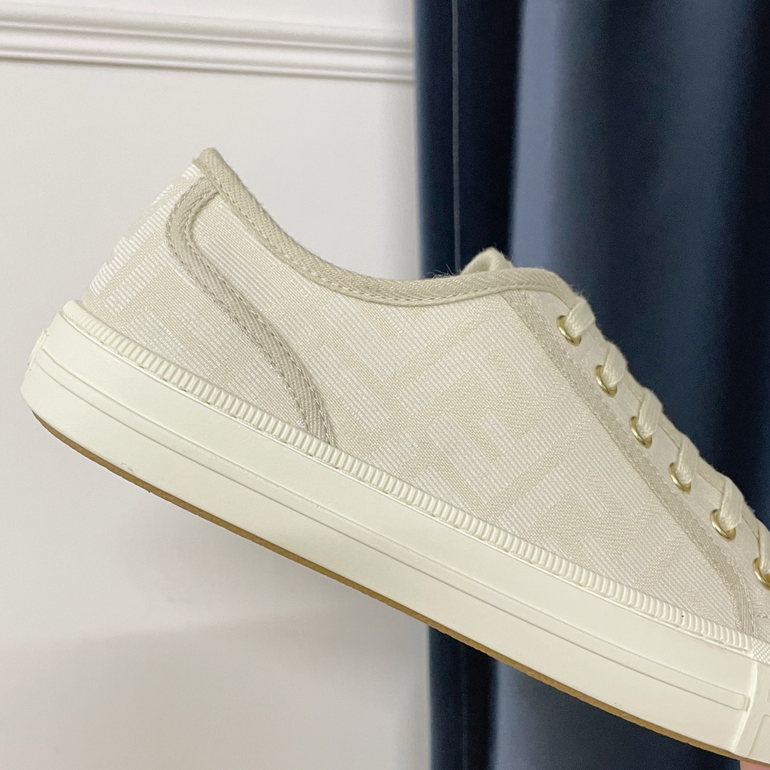 F**di Domino White FF Fabric Low-Tops For Women 8E8325AJZXF1GQF