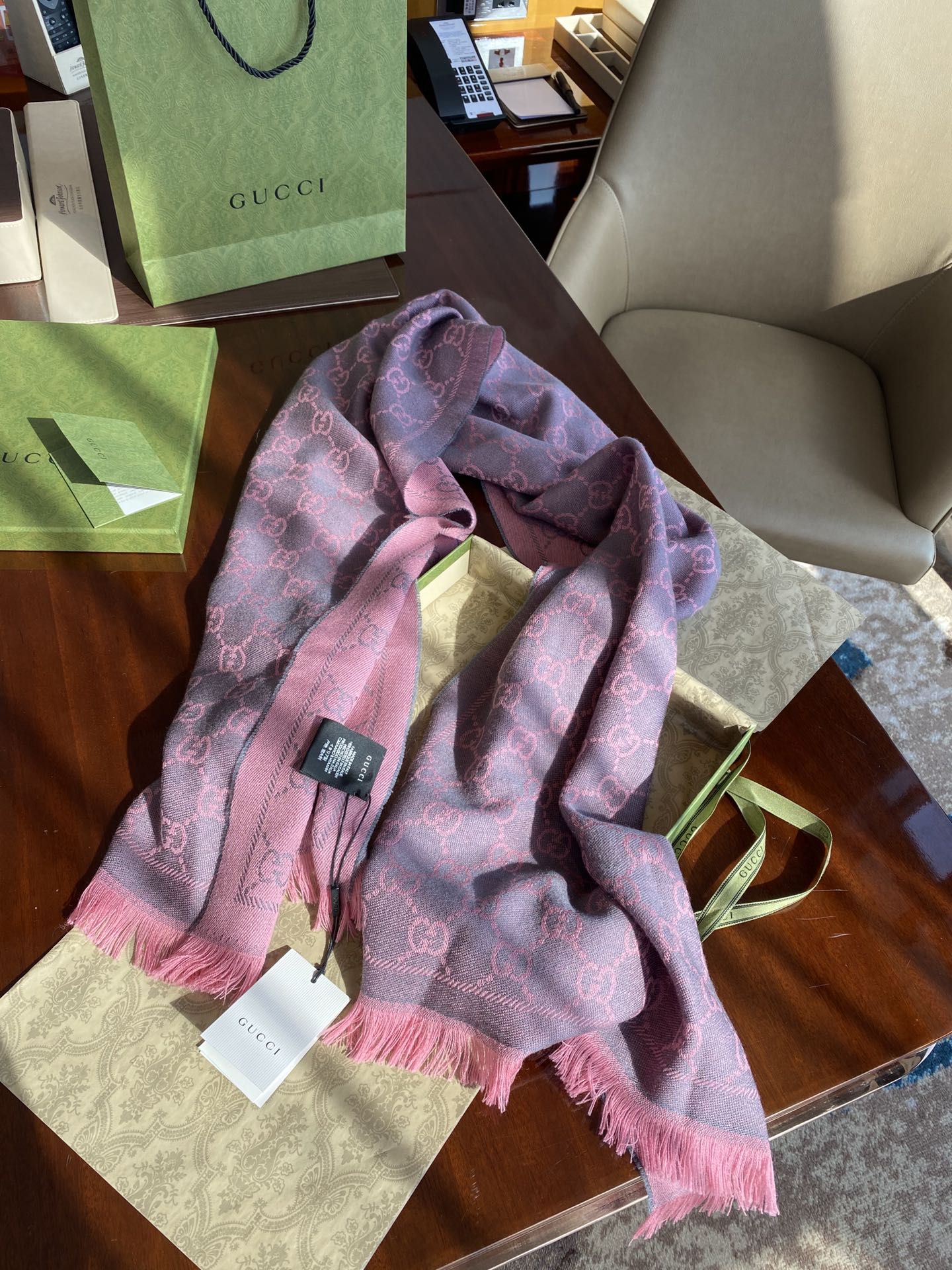 Gvc*1 GG Lamé Lacquard Stole Scarf Pink 71in/180cm