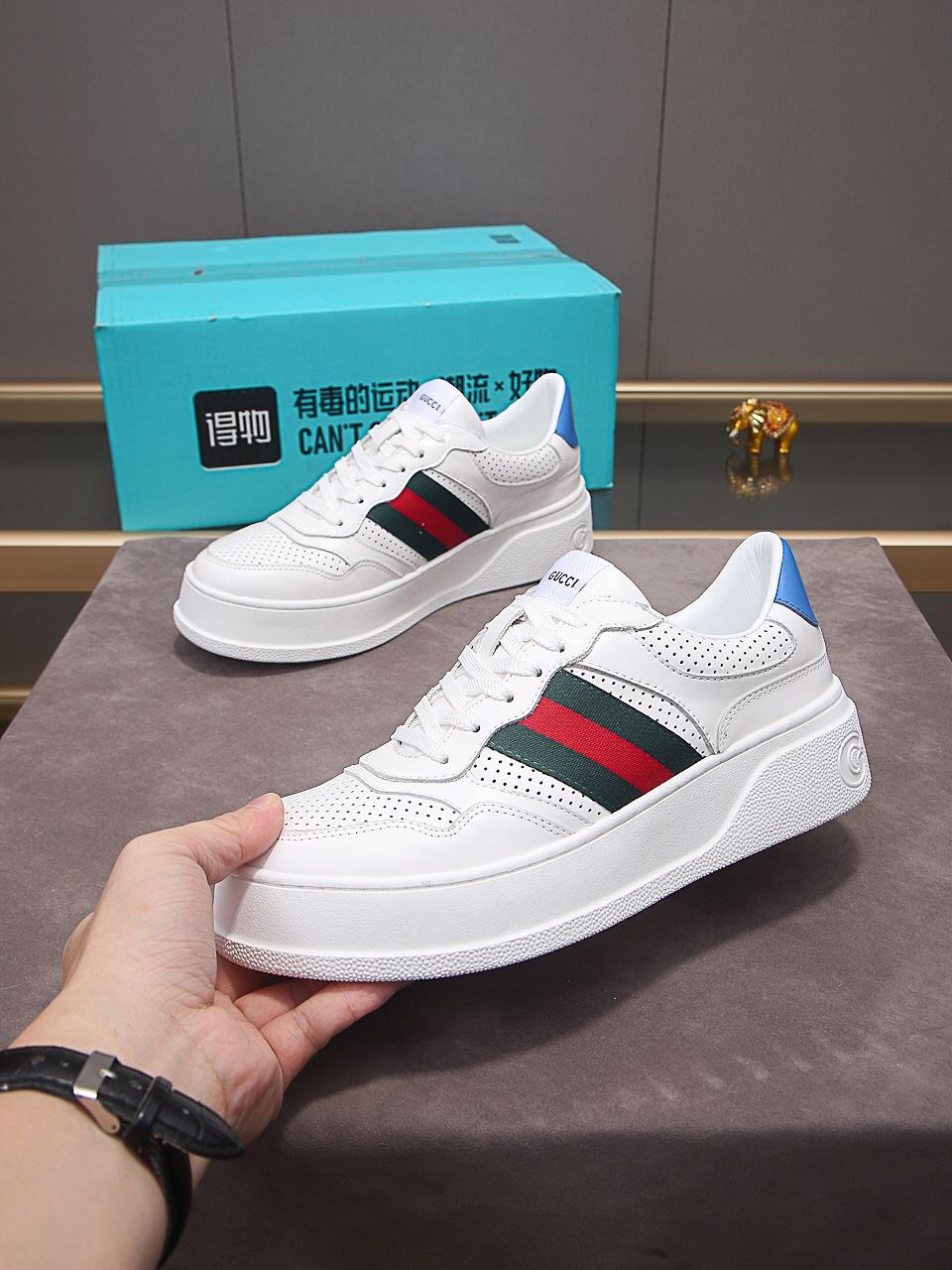 Gvc*1 Men’s Sneaker With Web White For Men ‎669698 UPG10 9060