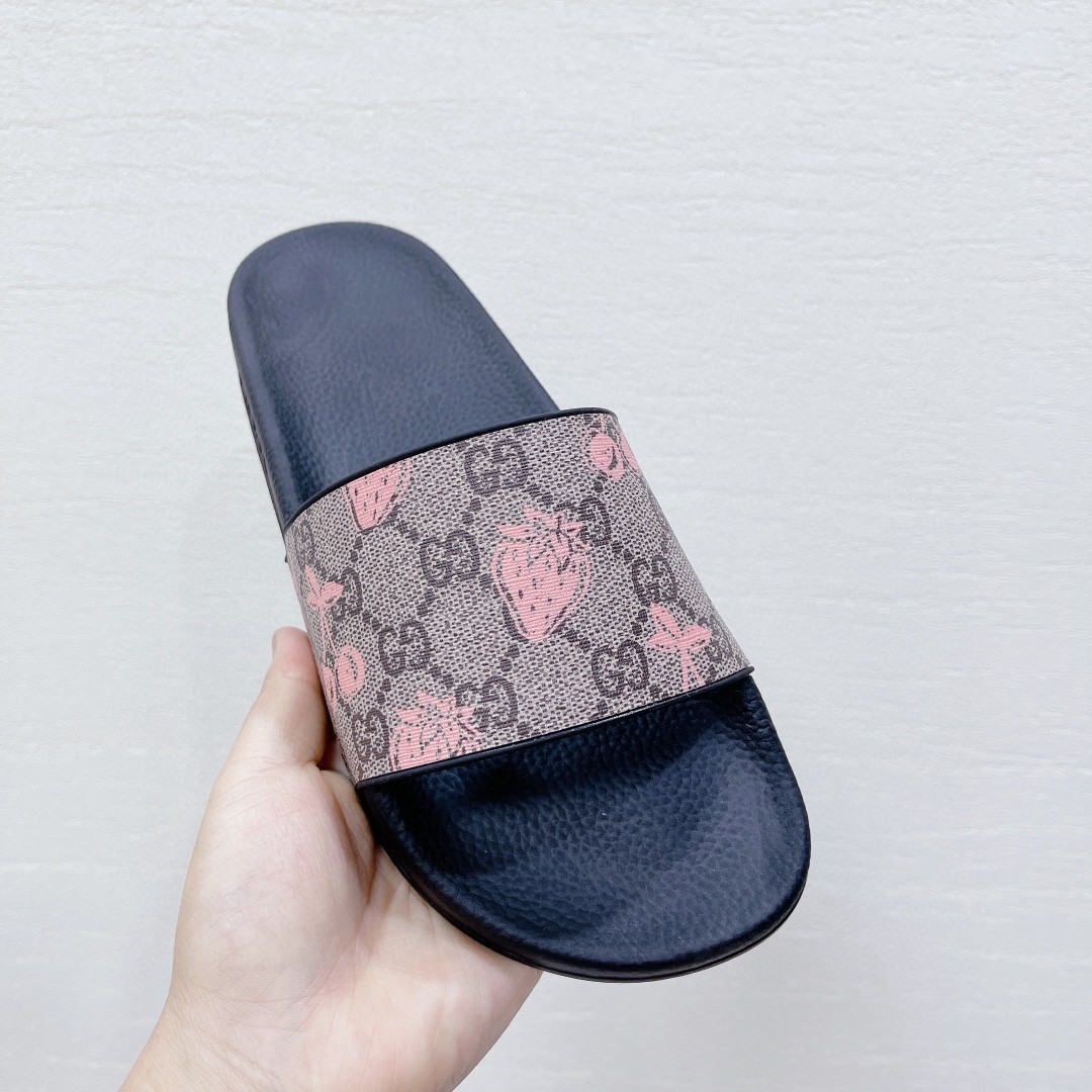 Gvc*1 Women’s GG Slide Sandal With Strawberry And Cherry Black For Women 407345