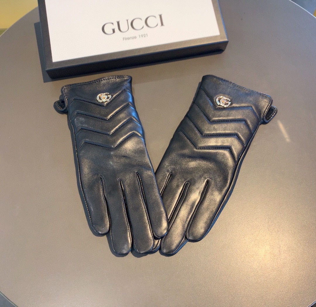 Gvc*1 Gloves With Signature Double G Motif In Black