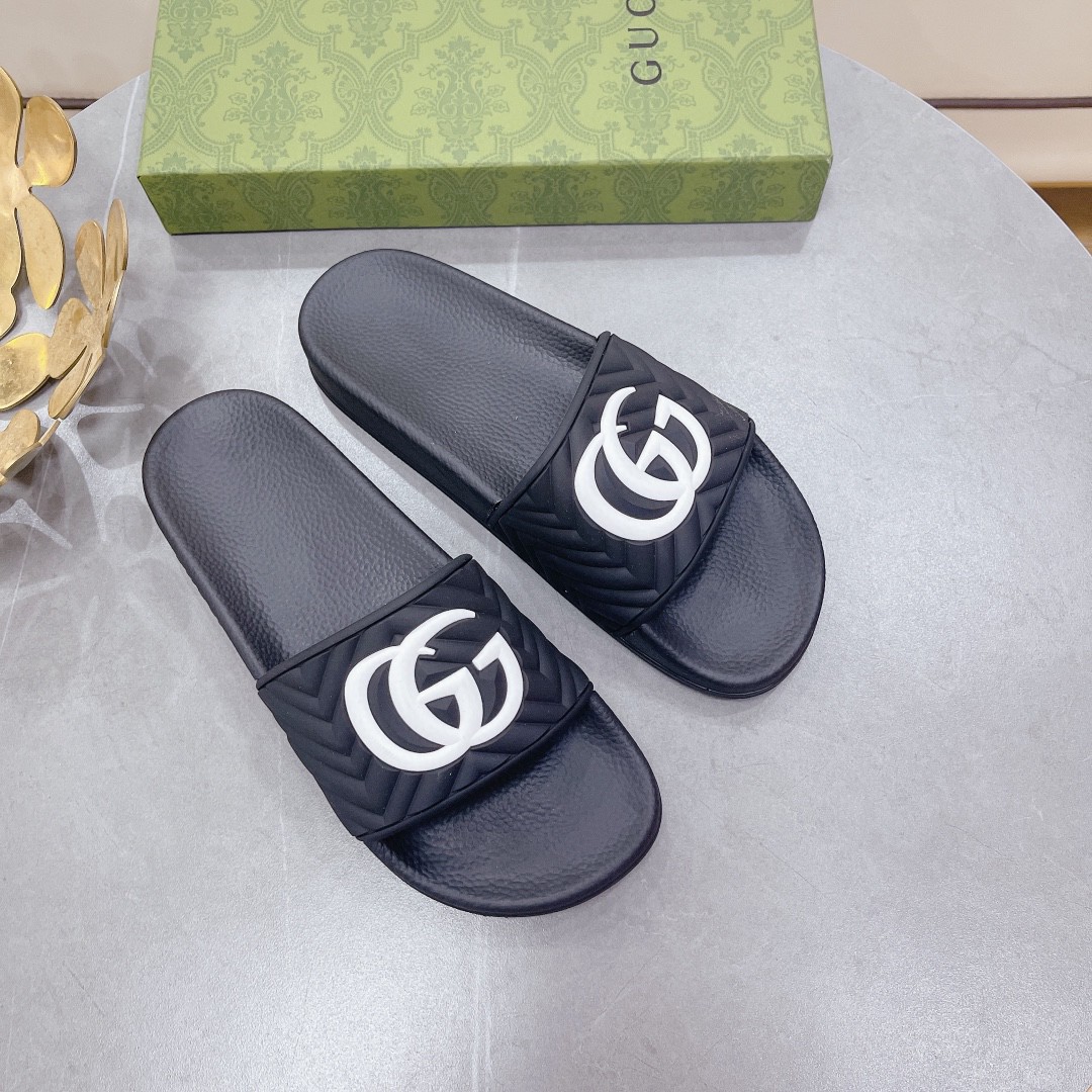 Gvc*1 Women’s Quilted GG Rubber Slide Black And White For Women 601041