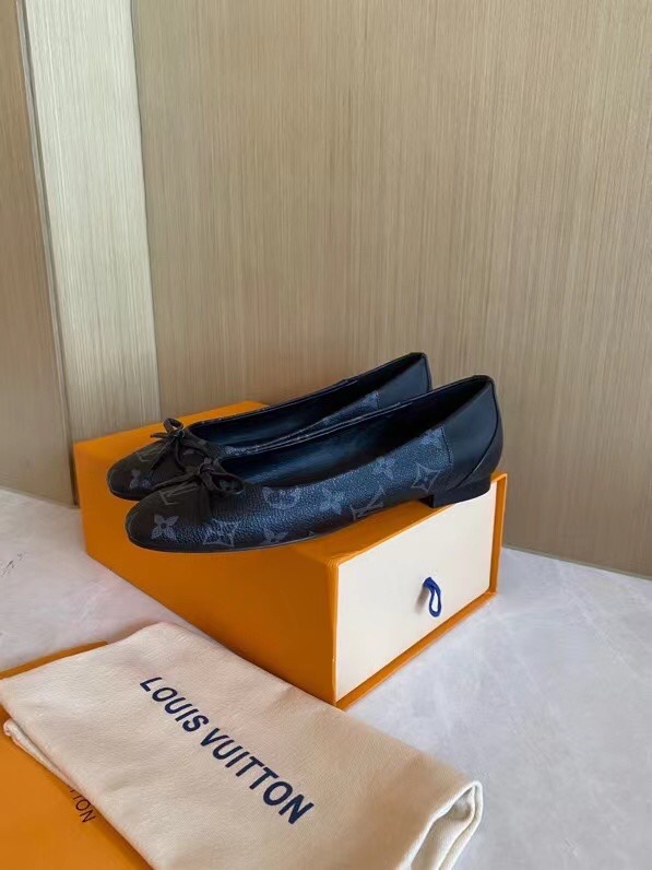 L0vis Vvtt0n Women’s Joy Ballerina Black For Women LV