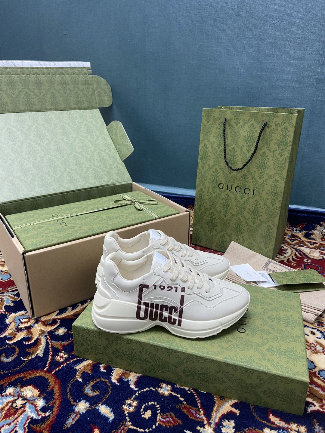 Gvc*1 Women’s Rhyton Sneakers With Logo 1921 Gvc*1 White Ivory For Women ‎684896 DRW00 9522