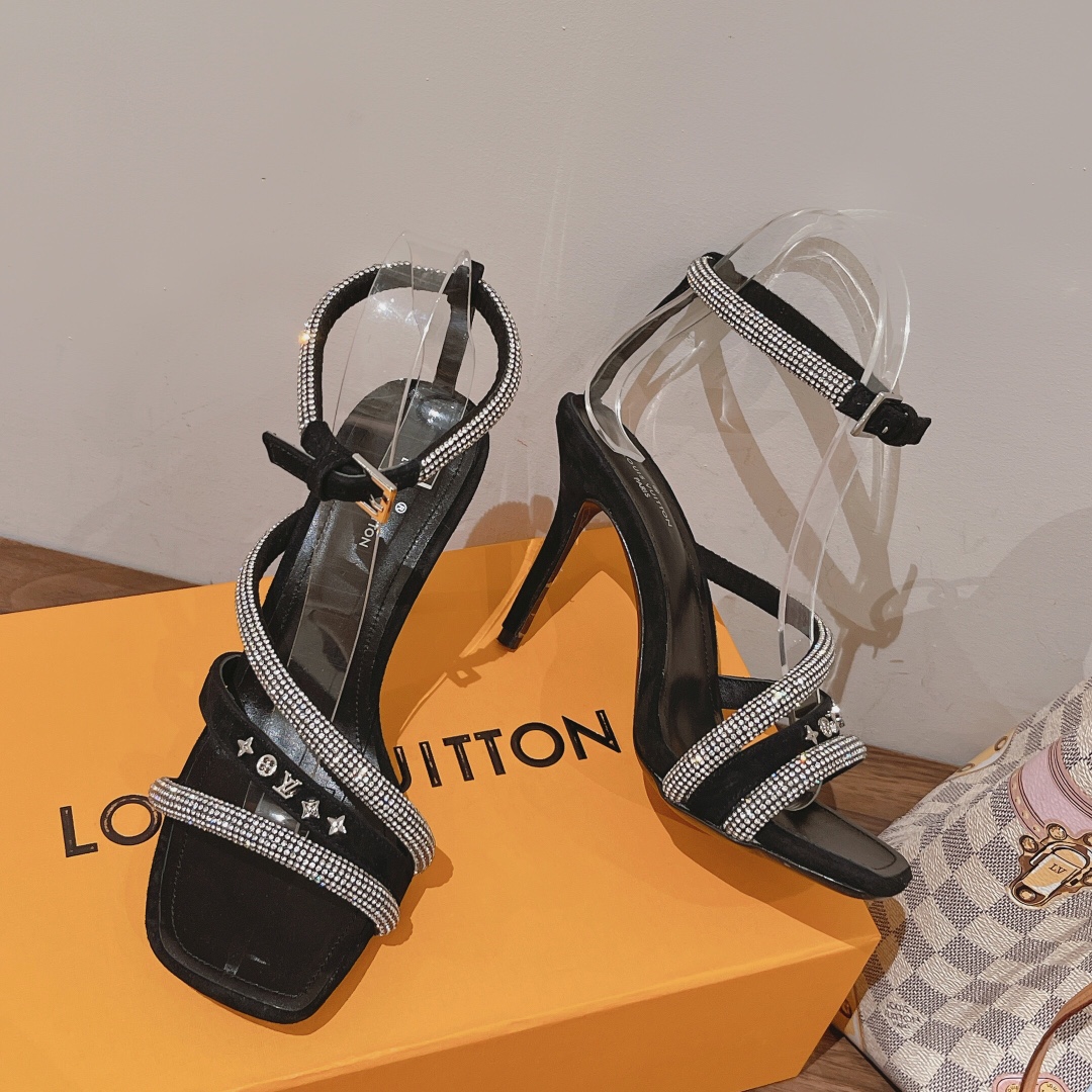L0vis Vvtt0n Women’s Appeal Sandal Black For Women LV 1AAC1L