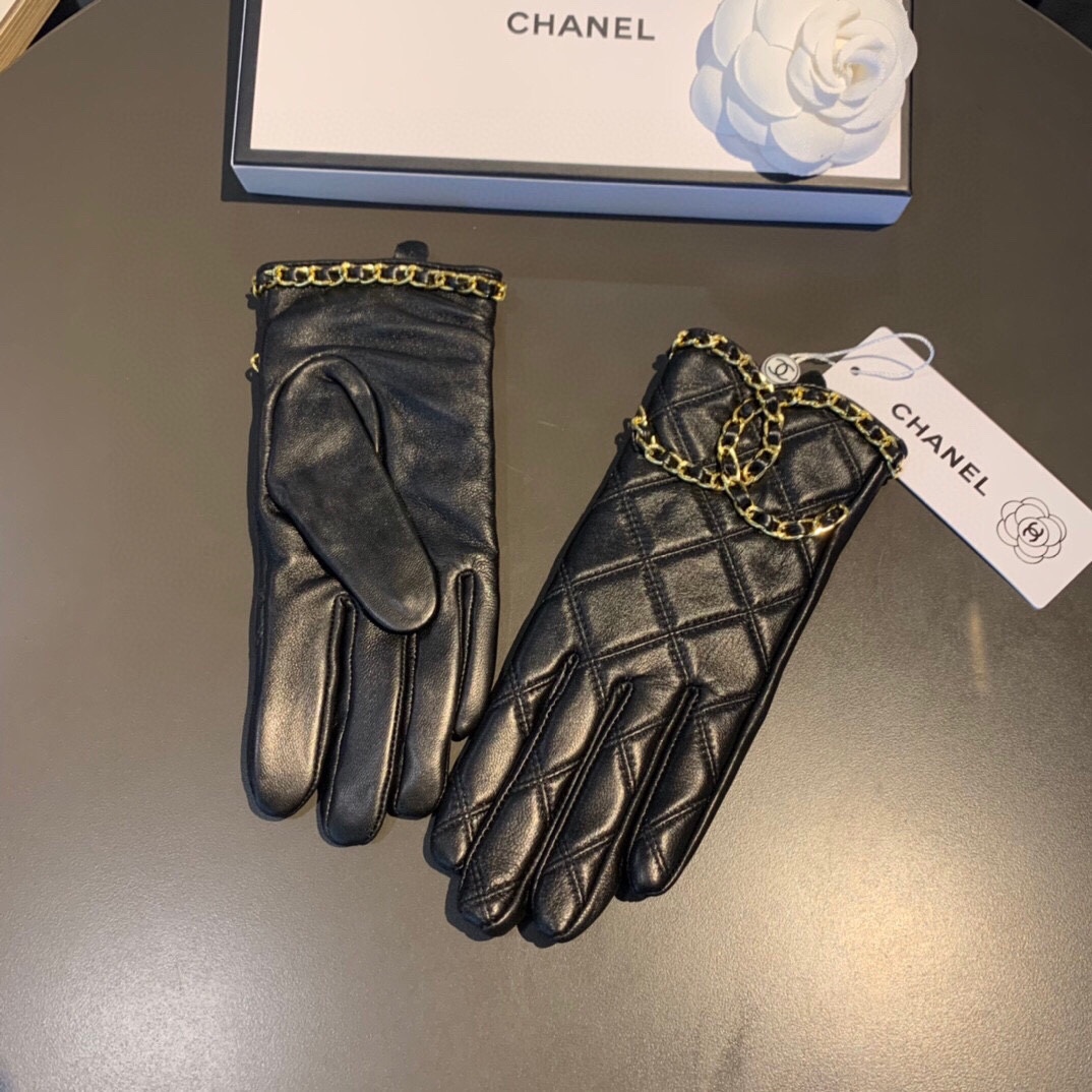 Ch**el Gloves In Black