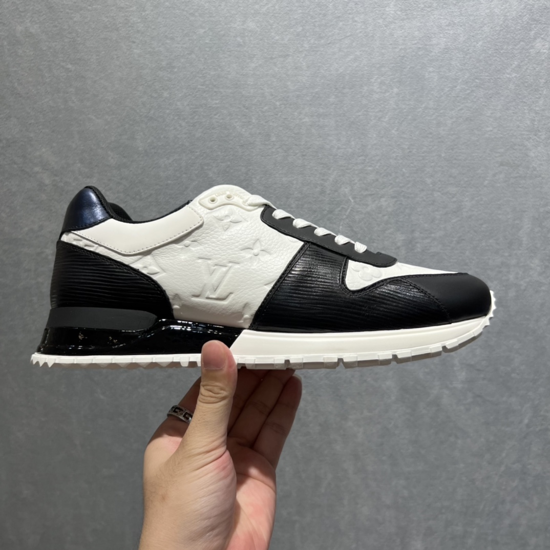 L0vis Vvtt0n Run Away Sneaker White Black For Men LV