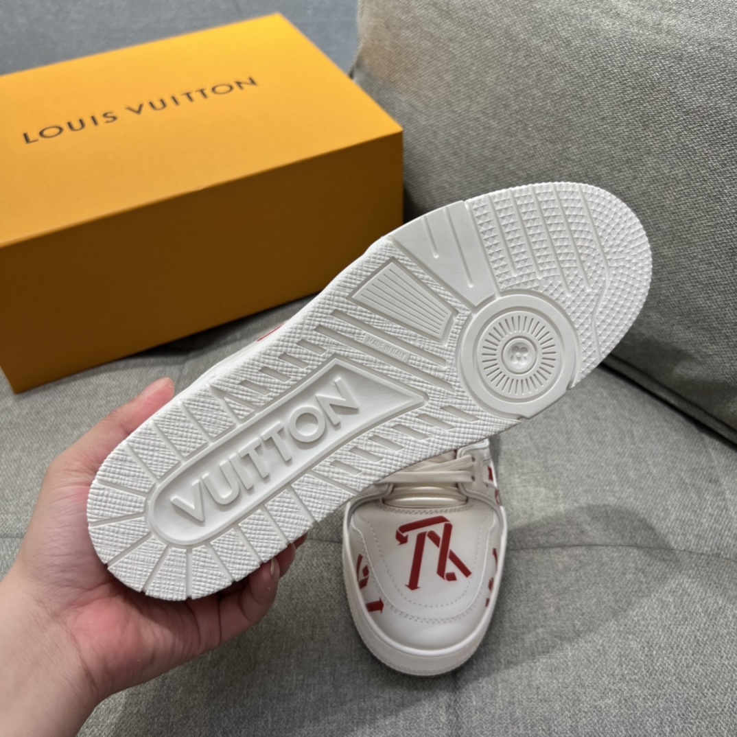 L0vis Vvtt0n LV Trainer Sneaker Red For Men LV 1AAGYR