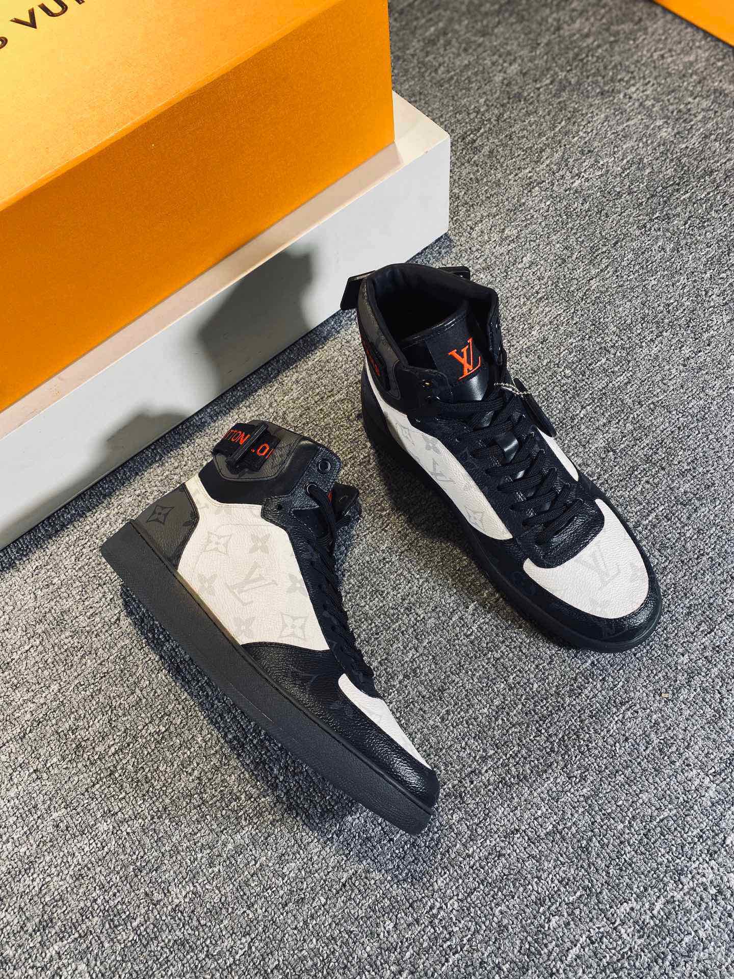 L0vis Vvtt0n Rivoli Sneaker Boots Black And White For Men LV