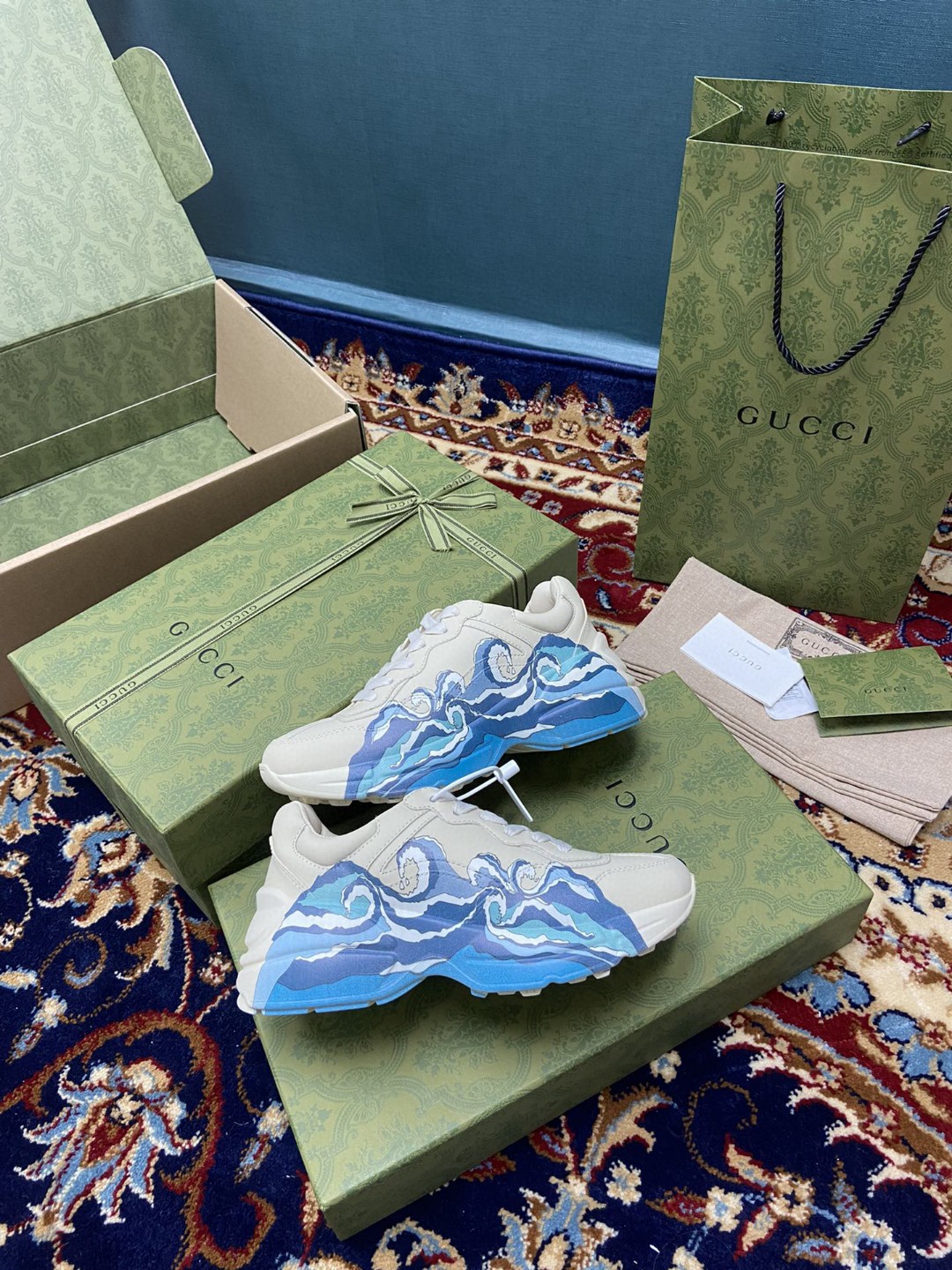 Gvc*1 Men’s Rhyton Sneaker With Wave White For Men 576052-DRW00-9522