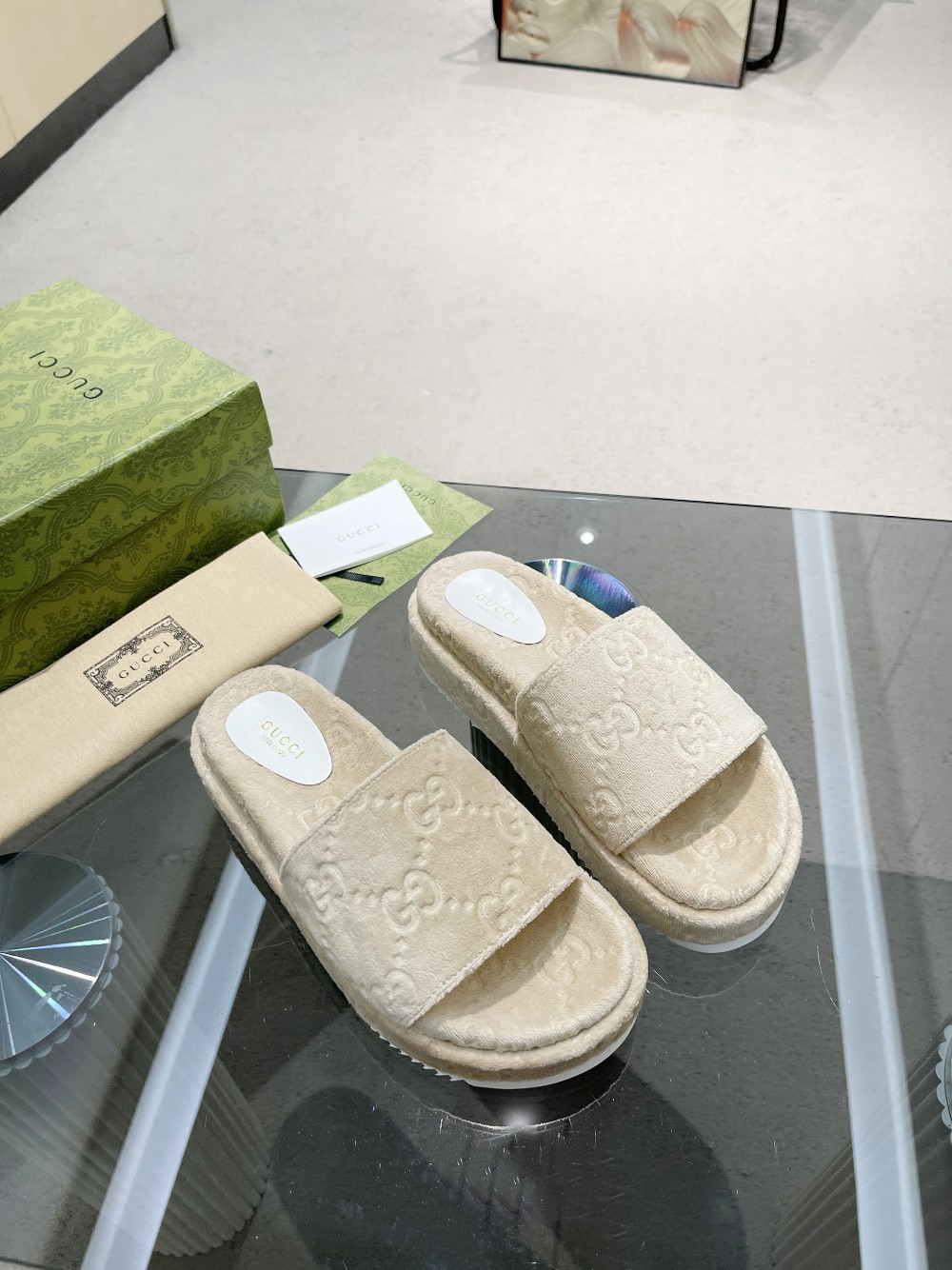 Gvc*1 Women’s GG Platform Sandal Beige For Women GG