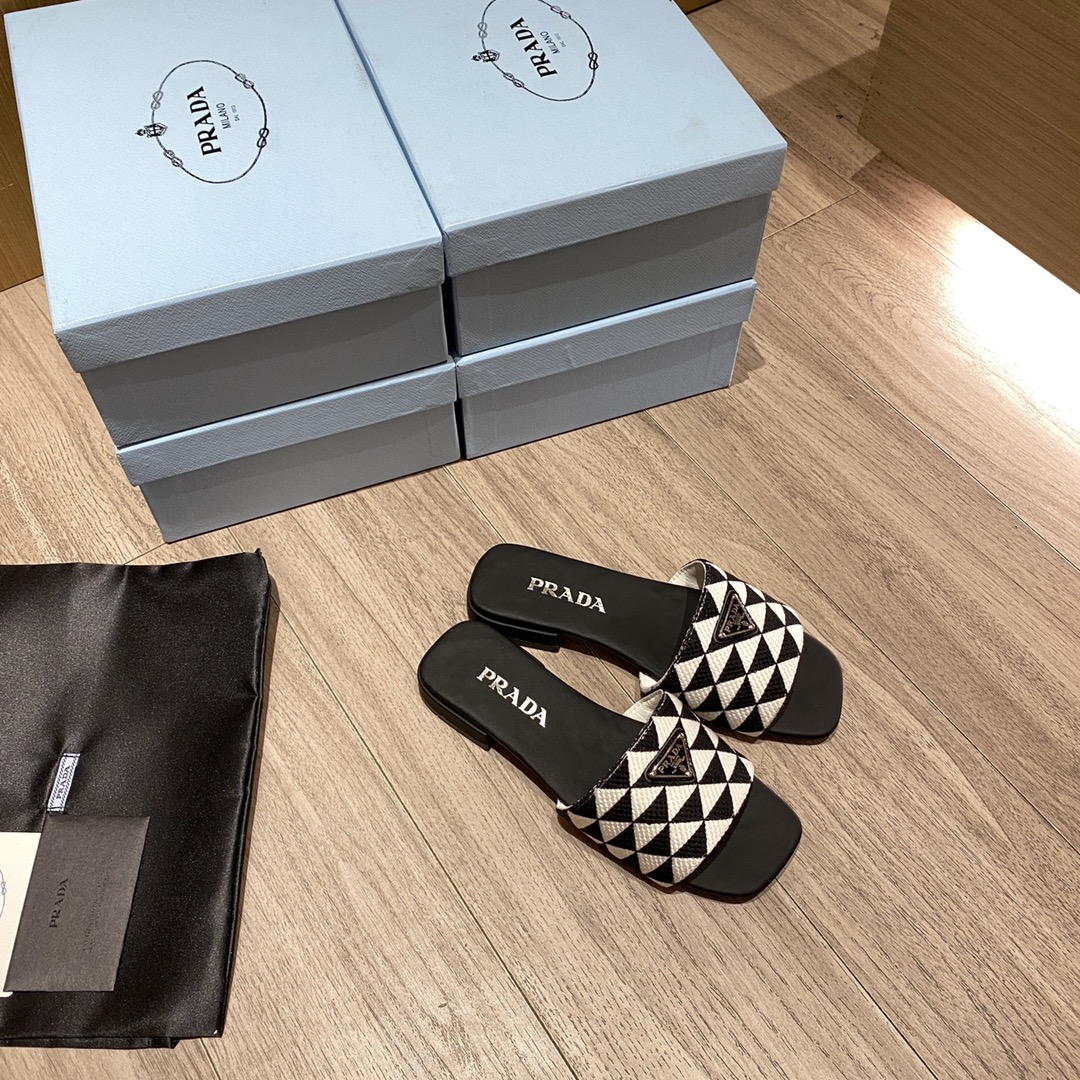 Pra*a Embroidered Fabric Slides Black/White For Women 0.4in/10mm PRD