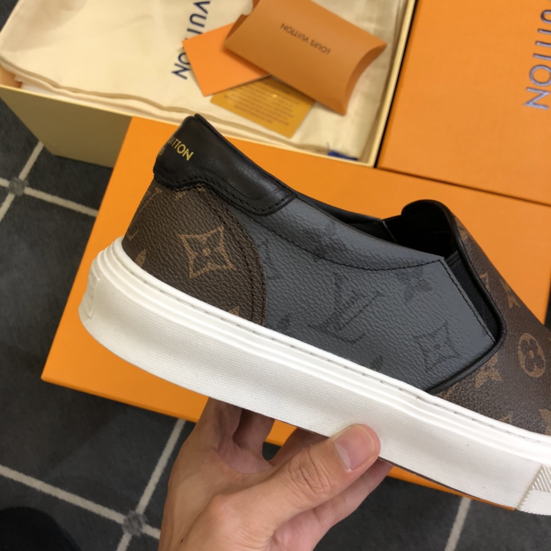 L0vis Vvtt0n LV Slip On Brown For Men LV