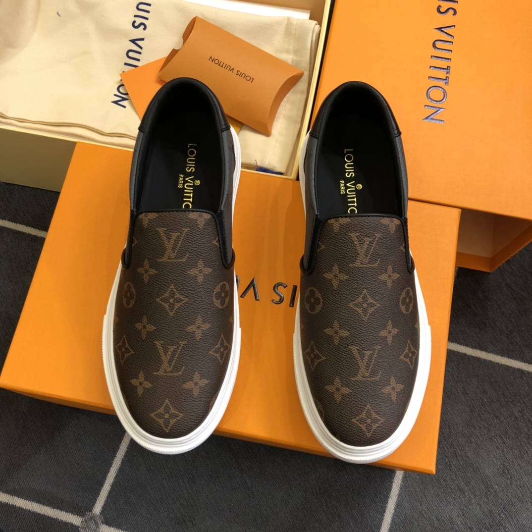 L0vis Vvtt0n LV Slip On Brown For Men LV