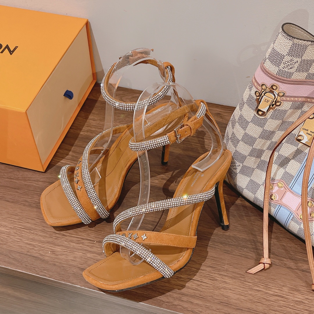 L0vis Vvtt0n Women’s Appeal Sandal Brown For Women LV