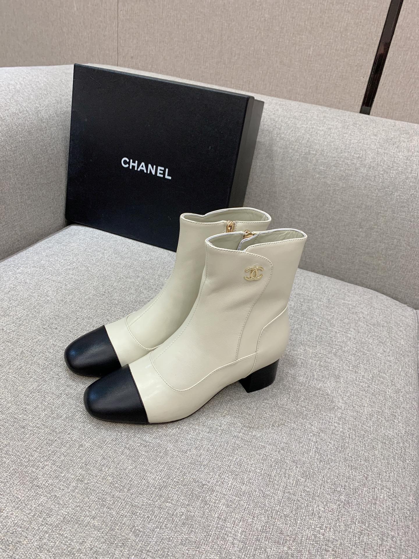 Ch**el Women’s Ankle Boots White For Women 2.2in/5.5cm