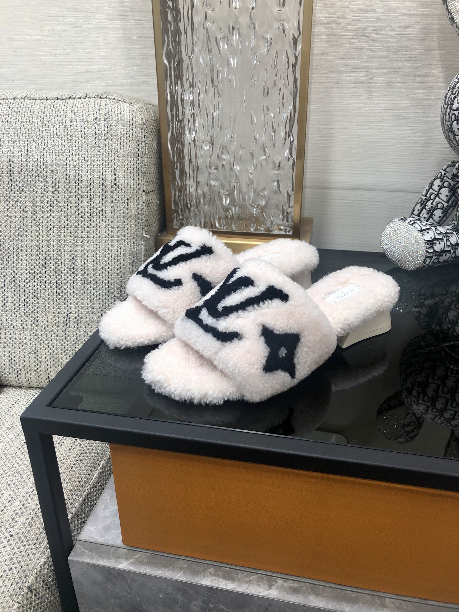 L0vis Vvtt0n Women’s Magnetic Mule White For Women LV