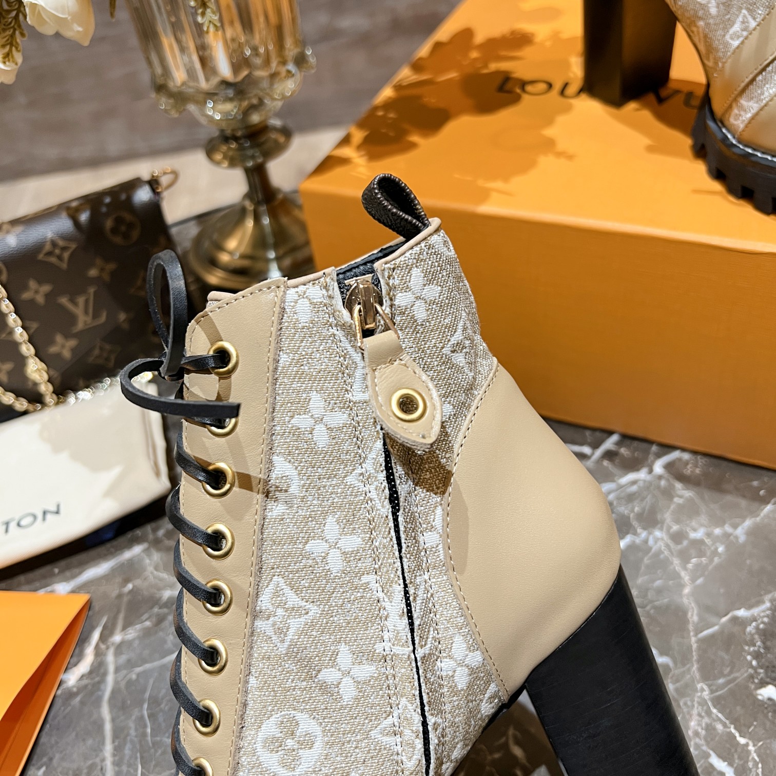 L0vis Vvtt0n Women’s Star Trail Ankle Boots Beige For Women LV