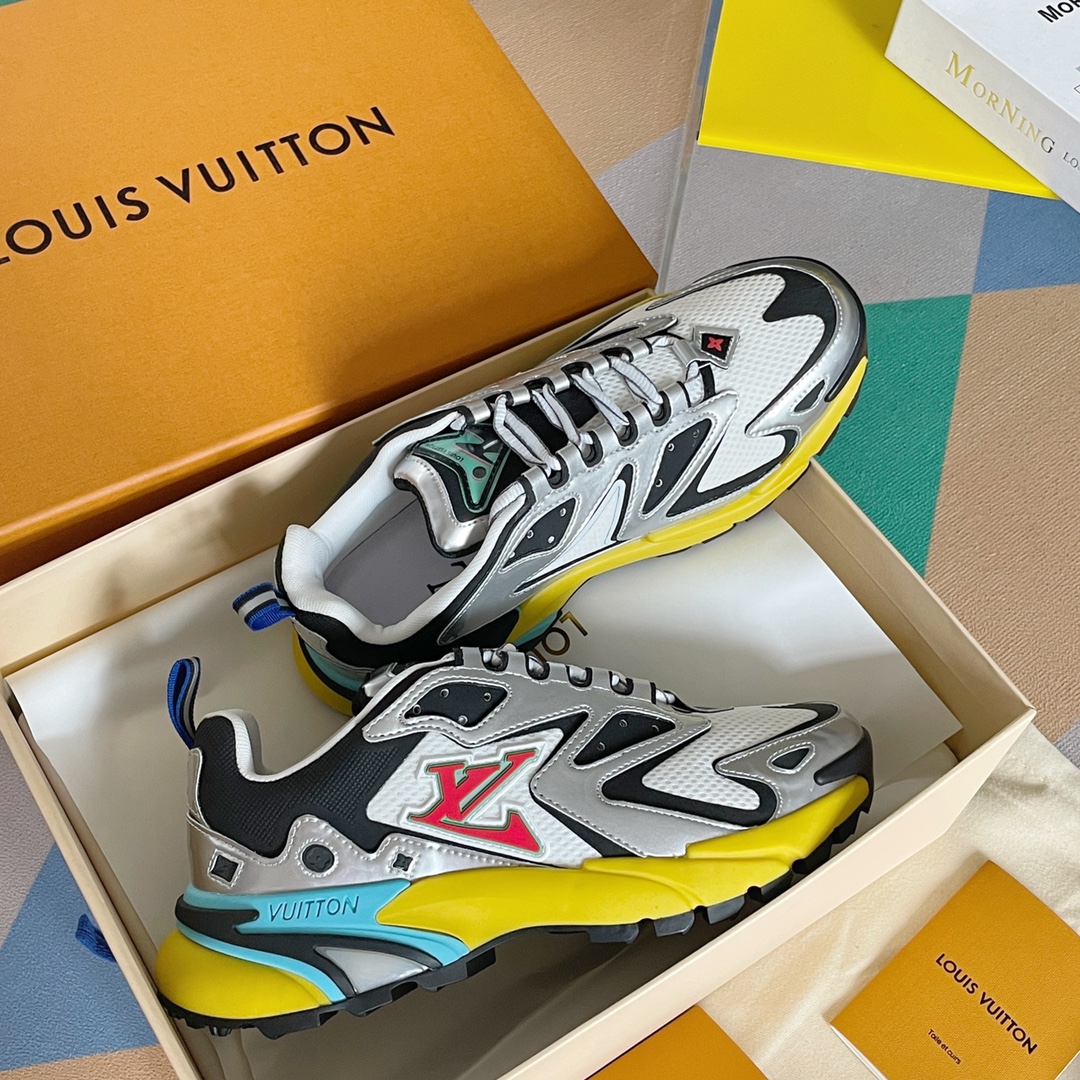 L0vis Vvtt0n Men’s LV Runner Tatic Sneaker Sliver For Men LV
